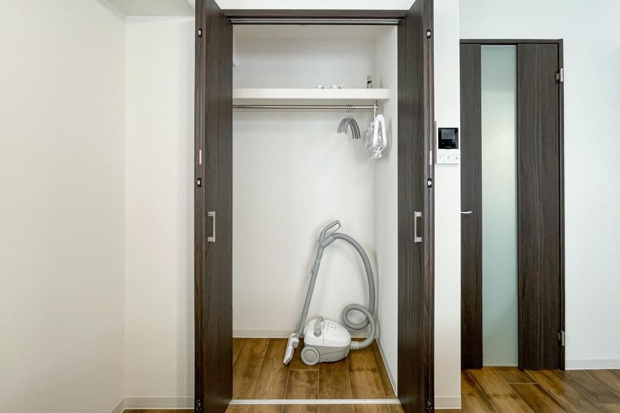 Grandia Shinsaibashi Appartement Osaka Buitenkant foto